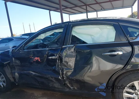 2016 Nissan Altima 2.5/2.5 S/2.5 Sl/2.5 Sr/2.5 Sv z USA, uszkodzony, nr VIN 1N4AL3AP6GC218225